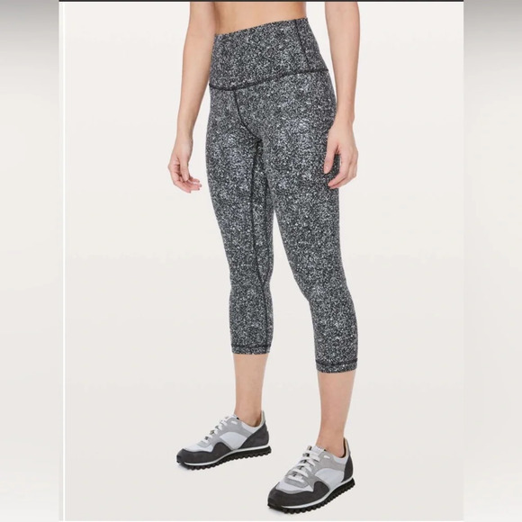 Lululemon Align Crop *21" Diffuse Starlight Black - Picture 1 of 7